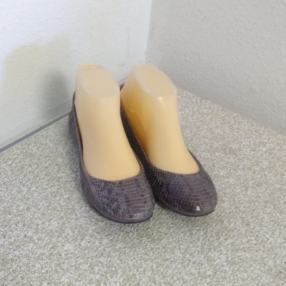 Tory Burch Embossed Patent Leather Flats